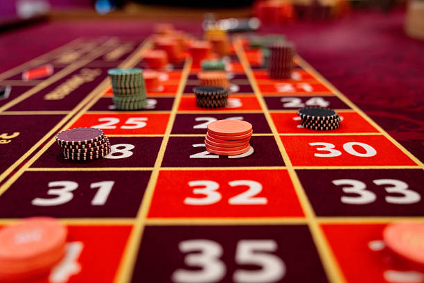 Sic Bo live table at saldoku777 with three dice and betting grid